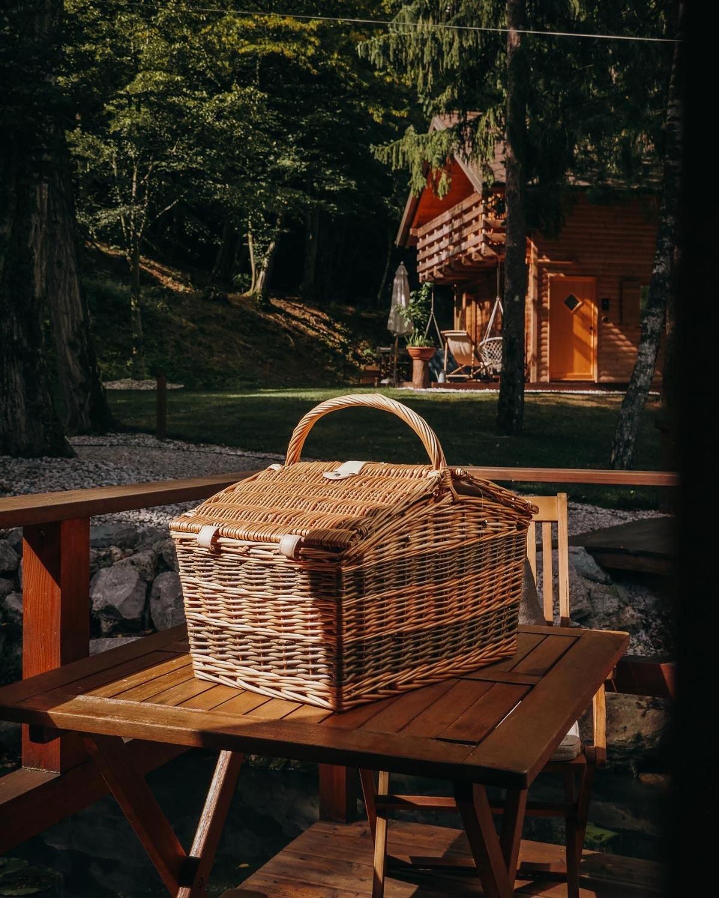 Pikol Lake Village Wine Estate Nova Gorica Exterior foto